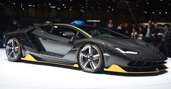 Đại gia Mexico mua 2 chiếc siêu xe triệu đô Lamborghini Centenario