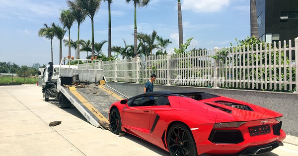 Vất vả như nghề vận chuyển Lamborghini Aventador Roadster tại Việt Nam