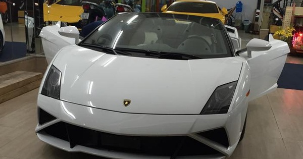 Lamborghini Gallardo LP560-4 Spyder độc nhất Việt Nam ra salon chờ khách