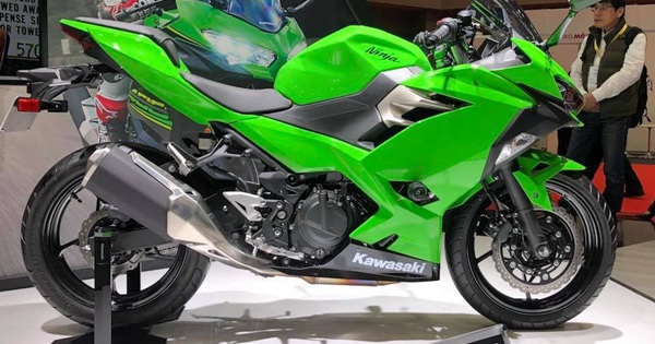 Kawasaki giới thiệu bản nâng cấp Ninja 250 KRT EDITION 2023 với giá 4920 USD