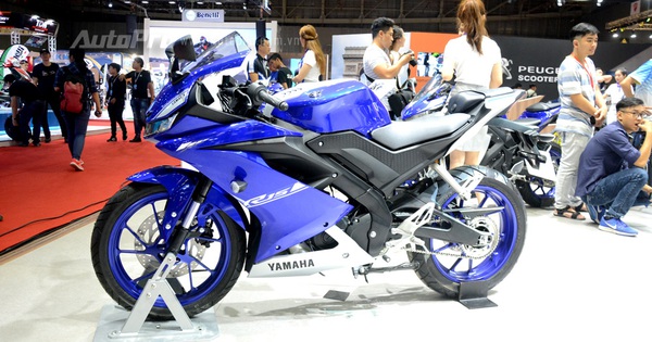 Cận cảnh Yamaha R15  2017 đầu tiên xuất hiện tại Việt Nam