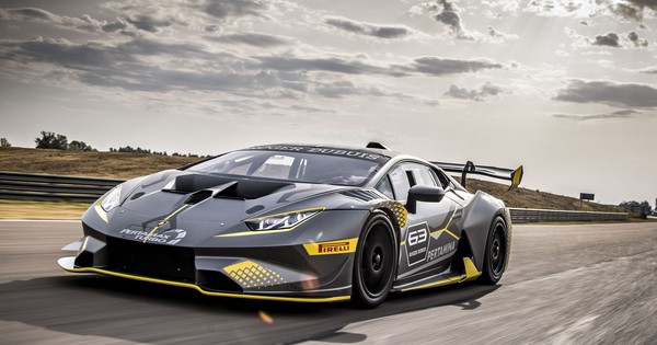 Lamborghini Huracan Super Trofeo Evo ra mắt tại đường đua Sepang