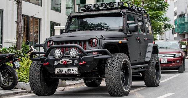 Khám phá 'hàng khủng' Jeep Wrangler độ tất tay của đại gia Thái Nguyên