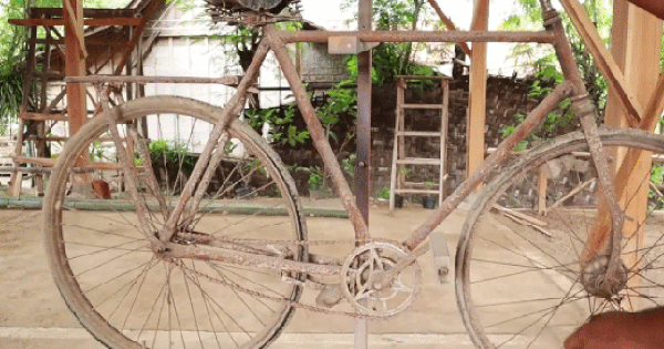 Cầu kỳ phục chế xe đạp Thống Nhất cũ nát thành mới tinh