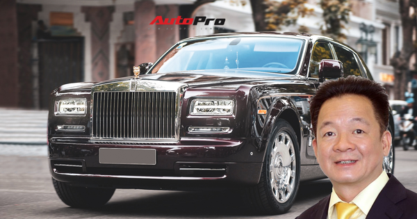 Theo nhiều lời đồn đoán để chiếc RollsRoyce Phantom cực độc này lăn bánh  hợp pháp trên đường chủ nhân chiếc xe đã phải bỏ ra số tiền lên tới 80 tỷ