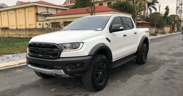 Vừa mua 1 tháng, Ford Ranger Raptor 2019 'mới 100%' đã bị bán với giá dưới 1,1 tỷ đồng