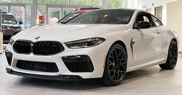 Đại gia Sài Gòn sắm siêu phẩm BMW M8 Competition đầu tiên Việt Nam