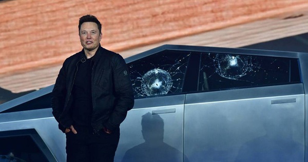 Xe tải Cybertruck của Elon Musk sắp gặp đối thủ xứng tầm với sức mạnh 1.000 mã lực