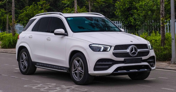 Recalling Mercedes-Benz GLE and GLS because of the risk of car fire