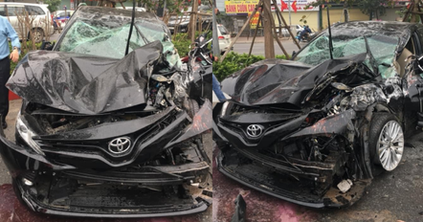 Rộ tin Toyota Camry 'chết đi sống lại' sau cú lộn nhào chiều mùng 5 Tết - Vimarsana News