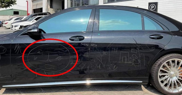 Hình vẽ trên thân ô tô Mercedes tiền tỷ khiến nhiều người xót xa ...