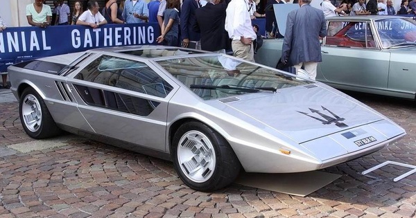 Maserati Boomerang, 50 years old, the charm remains intact