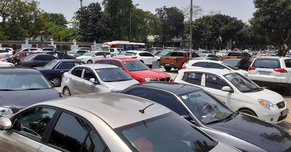 Why is the poorest and largest province in Vietnam suddenly in the top of buying the most cars?