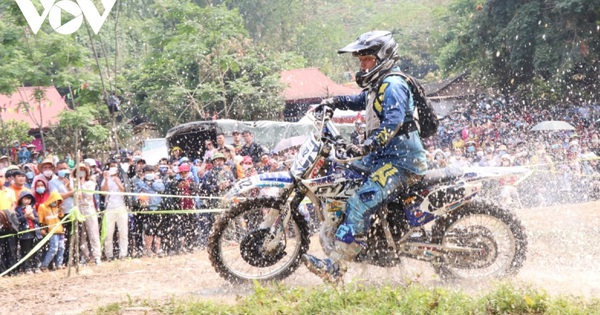 Exciting Vietnam off-road motorcycle race in 2022