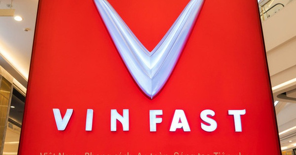 How will the rising power VinFast challenge the giant Tesla?