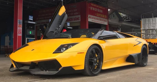 The 14-year-old Lamborghini Murcielago is still ‘down the mountain’ to attend the VietRally super car journey, joining the group with many terrible cars of the giants of 3 regions