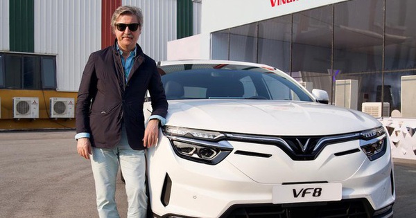 “VinFast is different from car manufacturers in the world”