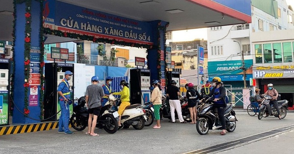 From 3pm this afternoon, gasoline increased again after 3 times of price reduction
