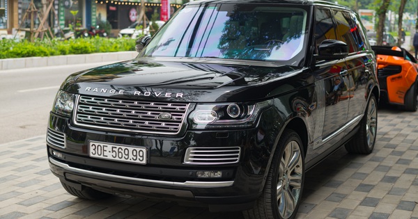 One of 100 rare Range Rover Autobiography Black Edition for sale for more than 6 billion