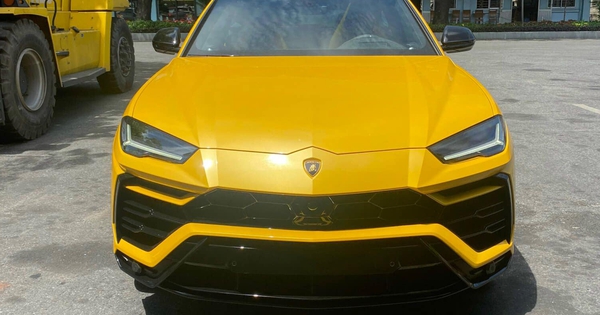 Lamborghini Urus độ độc quyền đầu tiên về Việt Nam - Lựa chọn mới cho giới  nhà giàu không thích 'đụng hàng'