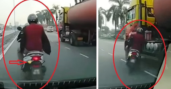 The motorbike driver miraculously escaped death after the ‘stealing’ phase unconsciously crashed into the side of the tank truck