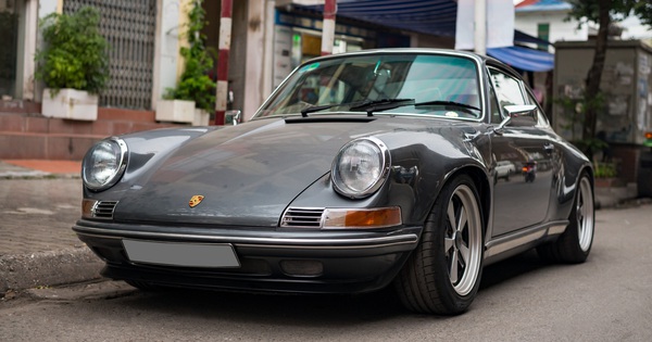 The first 964-degree nostalgic Porsche 911 in Vietnam