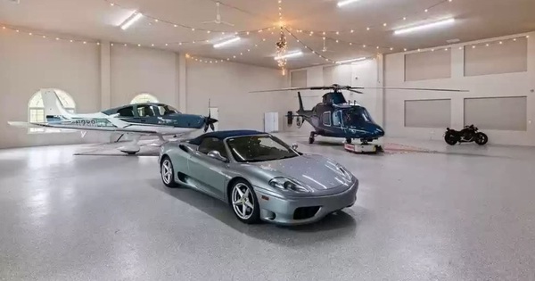.2 million villa for car giants with 2 giant garages