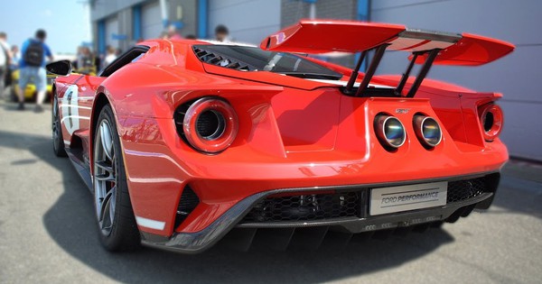 The rare Ford GT that Mr. Dang Le Nguyen Vu has just purchased has upgraded an expensive detail