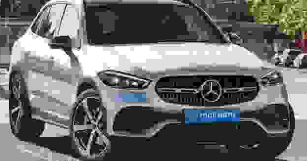 Many similarities with C-Class, rear wheel steering like S-Class, ready to launch first BMW X3