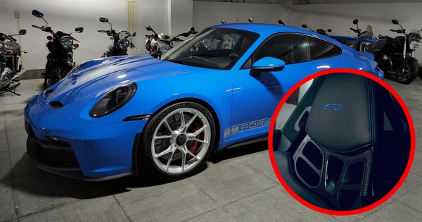Waiting for a whole year to have a car, the owner of the Porsche 911 GT3 2022 only traveled more than 60 km after a month, keeping the new interior and exterior like ‘unboxing’