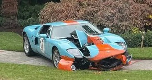 American players smashed the head of a Ford GT supercar worth 16 billion because they were ‘unaccustomed’ to the floor number