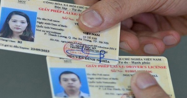 Is it still necessary to carry a Driver’s License if the license is already integrated into the chip CCCD card?