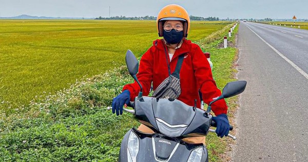 Traveling through Vietnam by motorbike, the girl suddenly had an extra “companion” that few people thought of