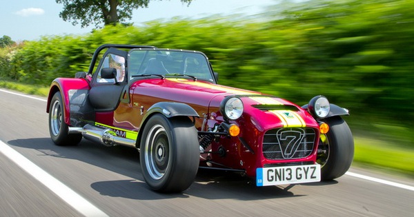 Caterham R620: Mạnh, nhẹ và cực nhanh