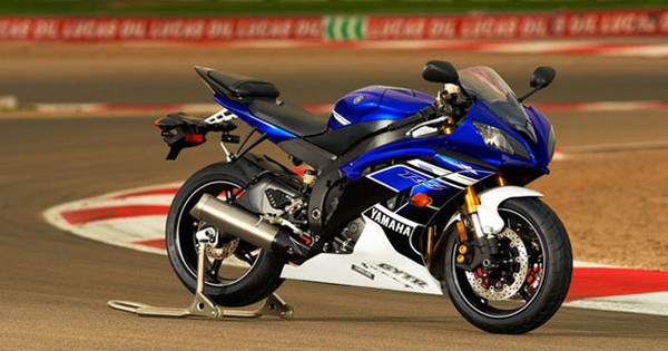 Yamaha R400 và R650: Cạnh tranh với Suzuki SFV650