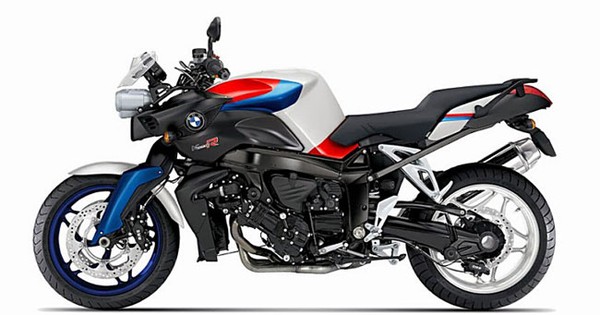 BMW K1200R ấn tượng hơn với "bộ cánh" xe đua
