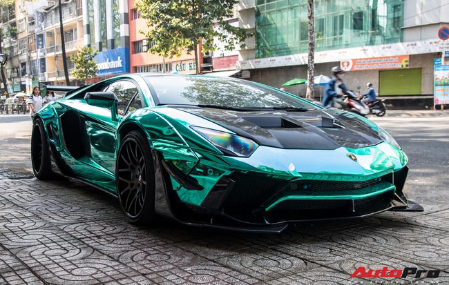 Cận Tết Nguyên Đán, đại gia Vũng Tàu chia tay siêu phẩm Lamborghini Aventador độ Liberty Walk phiên bản giới hạn