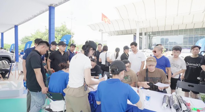 Toàn cảnh triển lãm Vietnam Innovative Mobility Show 2026