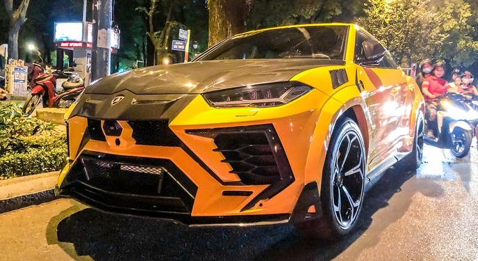 Khám phá Lamborghini Urus độ khủng hơn chiếc của đại gia Minh 'nhựa' xuất hiện trên phố Sài Gòn