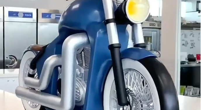 Món quà Valentine trắng cực kỳ hoàn hảo dành cho các "nữ" biker