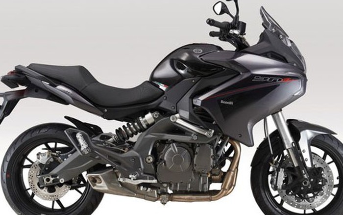 BENELLI BN600 2014on Review  Speed Specs  Prices  MCN