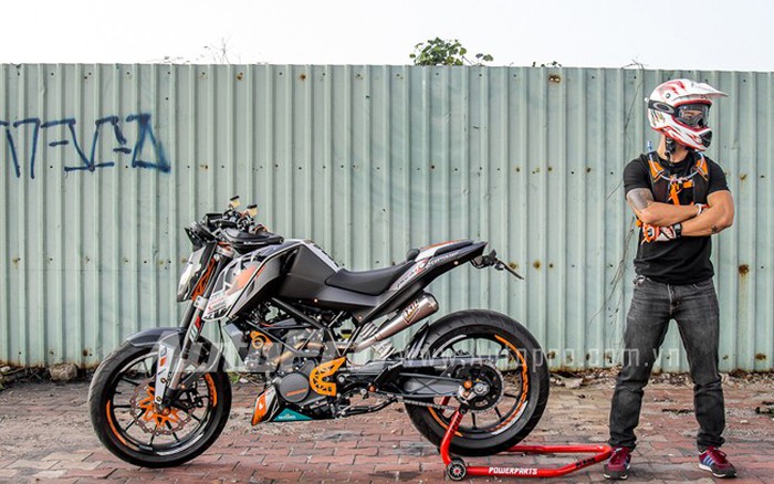 Biker 9X Đầu Tư Trăm Triệu Độ Ktm Duke 200