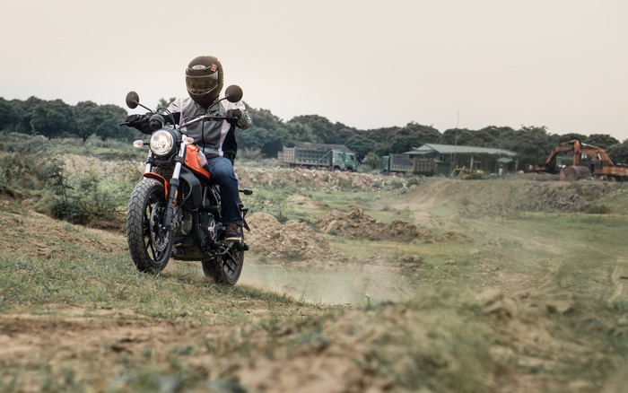Ducati Scrambler Sixty2 FIRST RIDE Review  Cycle World