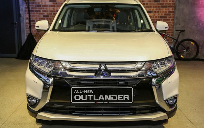 Should you buy a 2016 Mitsubishi Outlander diesel video   PerformanceDrive