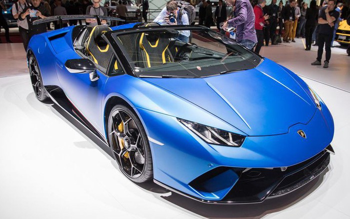 Lamborghini trình làng siêu xe mui trần hiệu suất cao Huracan Performante  Spyder