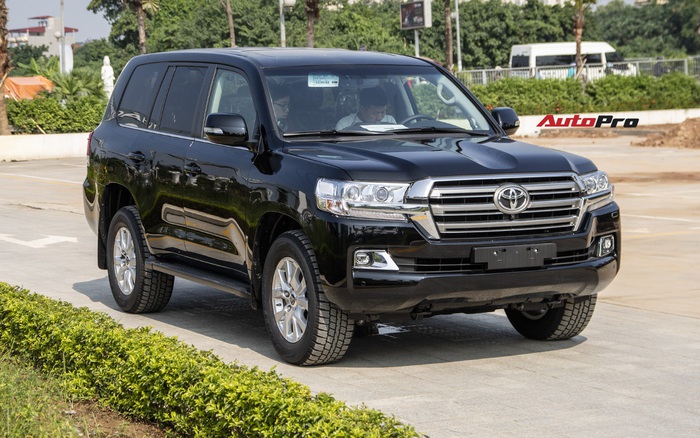 Chi tiết những nâng cấp giá hàng trăm triệu trên Toyota Land Cruiser 2019/ 2020 vừa ra mắt Việt Nam