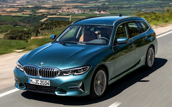 El nuevo BMW-Series ha regresado a Vietnam pero esta es la versión que los fans han estado esperando 318d touring El nuevo BMW-Series ha regresado a Vietnam pero esta es la versión que los fans han estado esperando