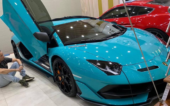 Lamborghini Aventador SVJ độc nhất Việt Nam chính thức lộ diện màu sơn