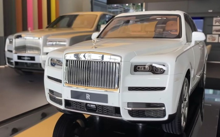 Soi mô hình Rolls-Royce – Phantom siêu tí hon