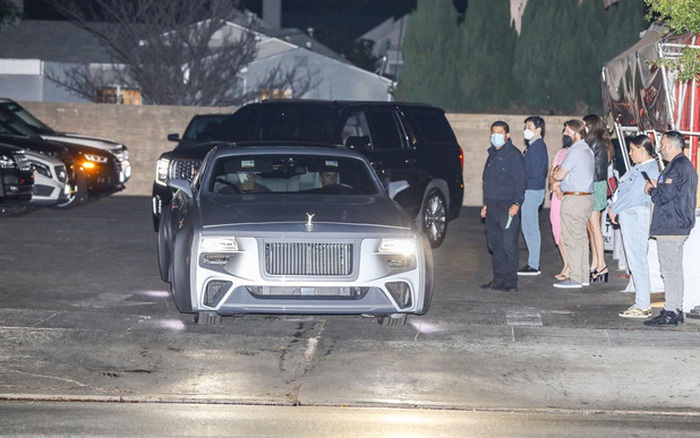 Justin Biebers Floating RollsRoyce Coupe Is a Very Strange Sighting   autoevolution